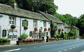 Chequers Inn Froggatt