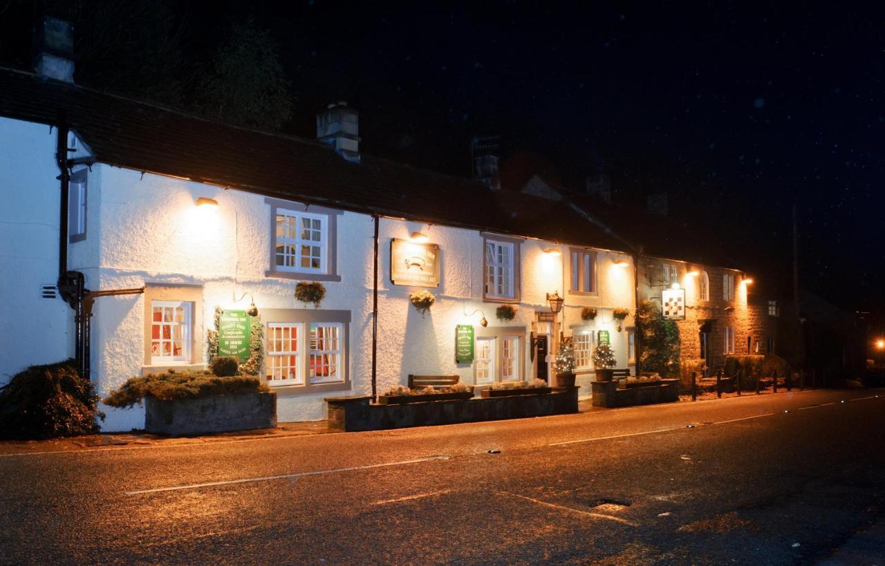 The Chequers Inn Froggatt Exterior photo